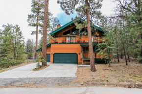 Summit Adventure - Beautiful, spacious and quiet home! Foosball, pool and poker table! Jet tub!